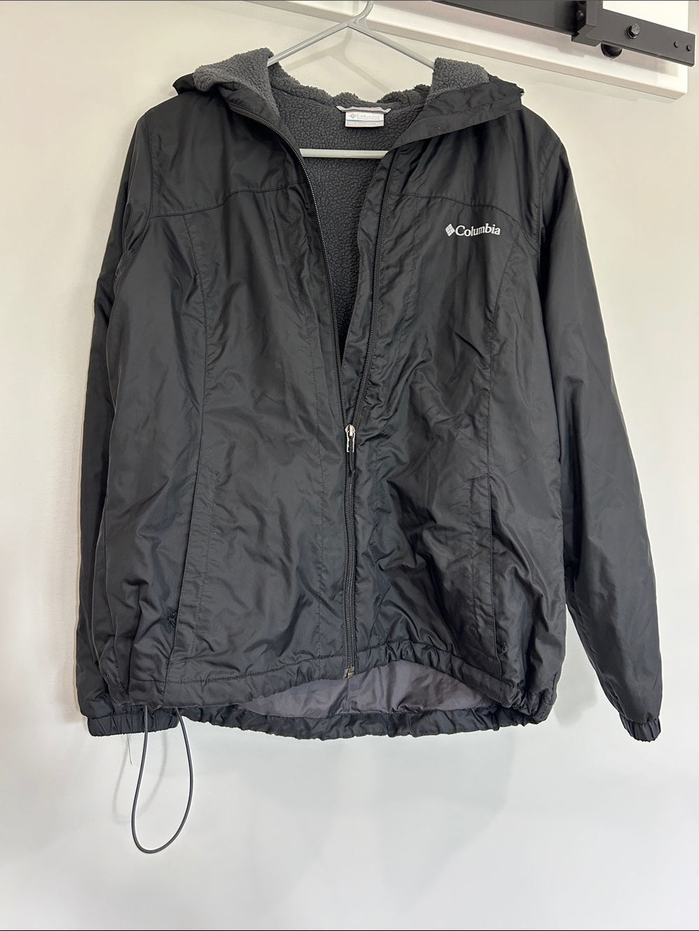 Columbia Black Hooded Lightweight Jacket